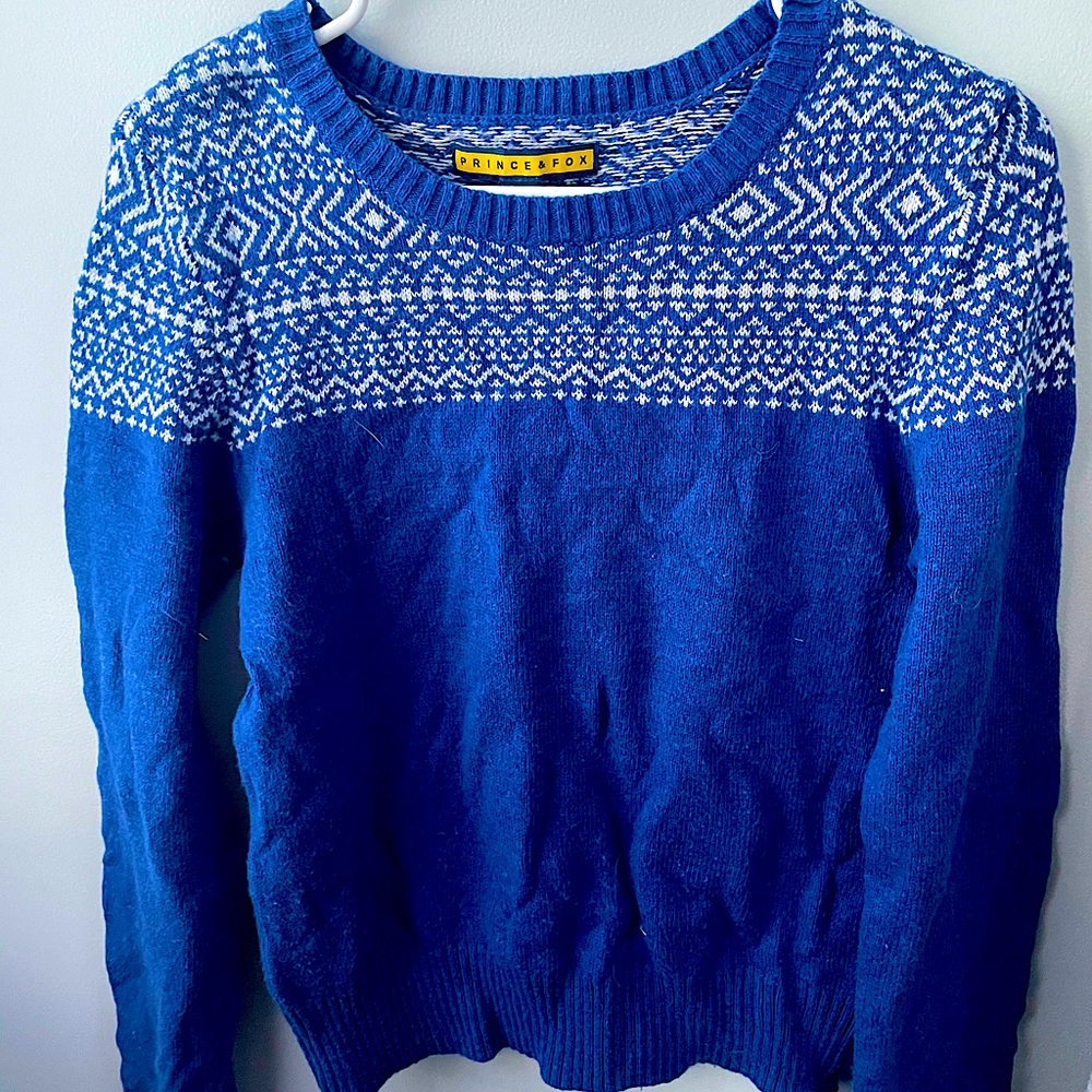 Blue cropped sweater